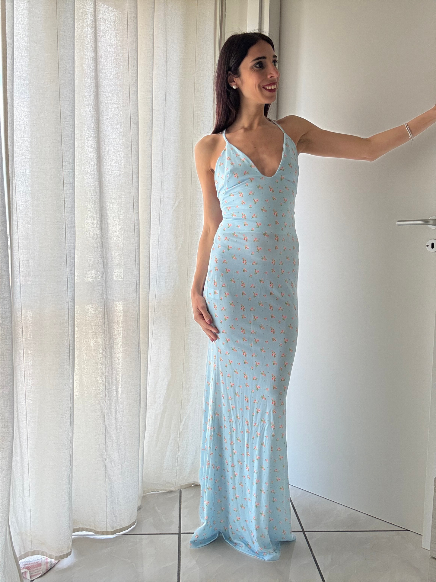 Abito Lungo Floreale con Scollo sulla Schiena - Eleganza e Comfort in Taglia Unica