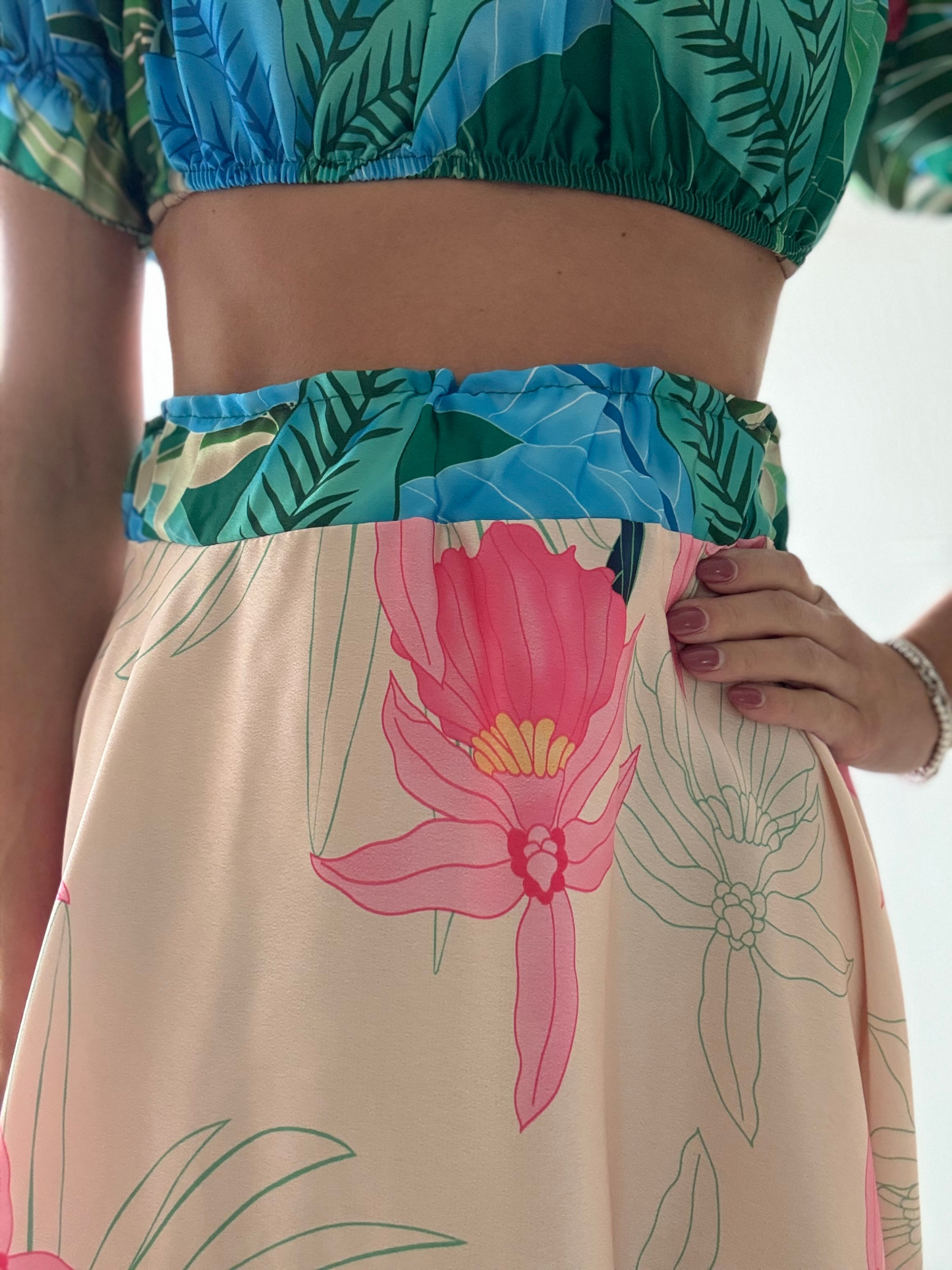 Coordinato Top + Gonnellone Floreale – Eleganza e Comfort
