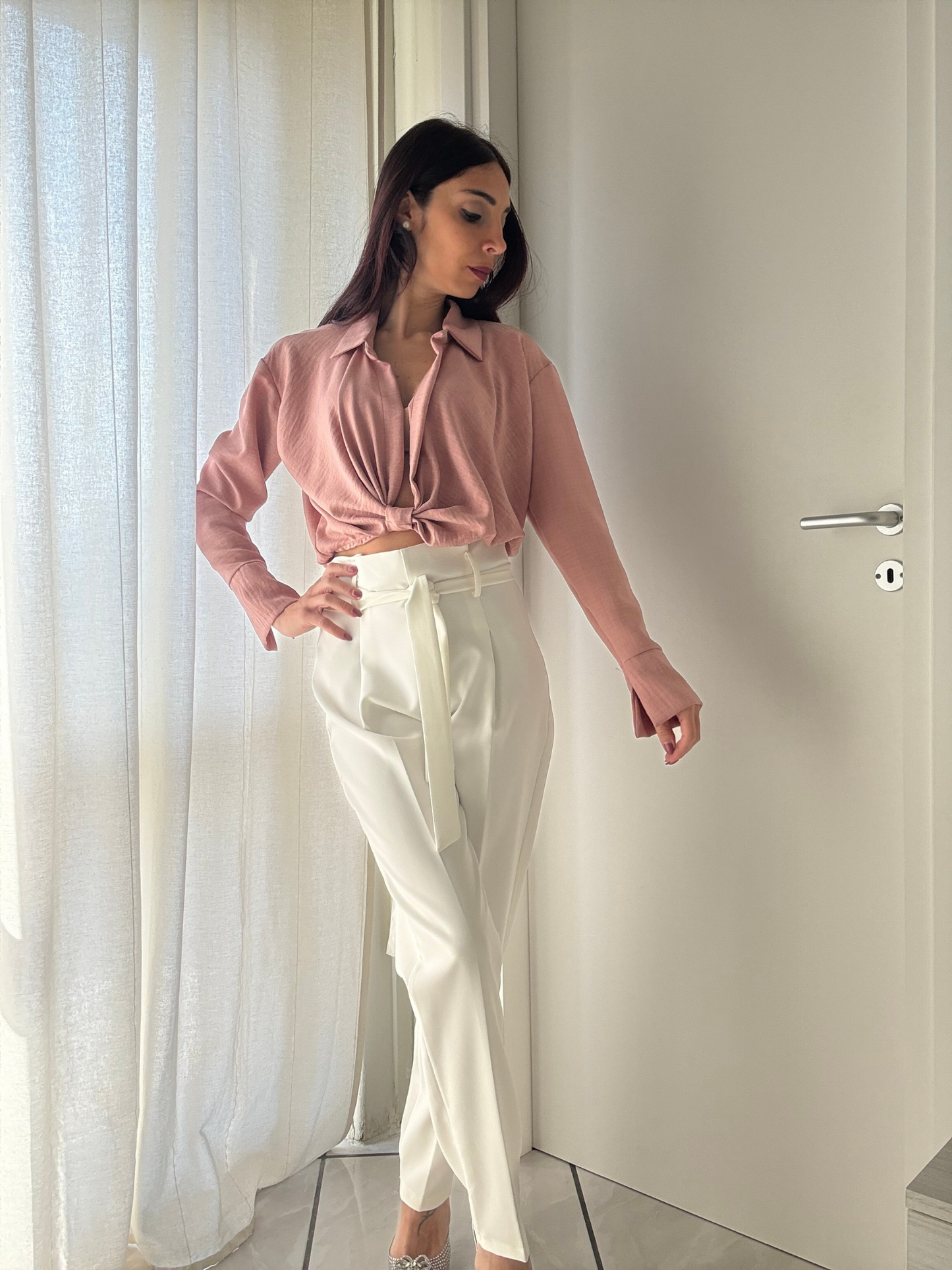 Camicia Donna Manica Lunga con Nodo e Scollo Profondo a V