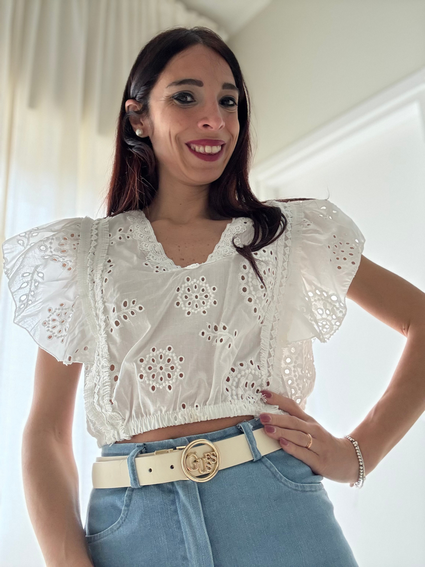Maglia Crop in Pizzo San Gallo - Eleganza e Comfort in un Unico Design