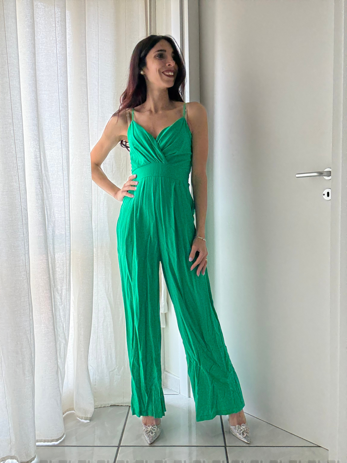 Tuta Lunga con Pantalone Palazzo e Bretelle Regolabili