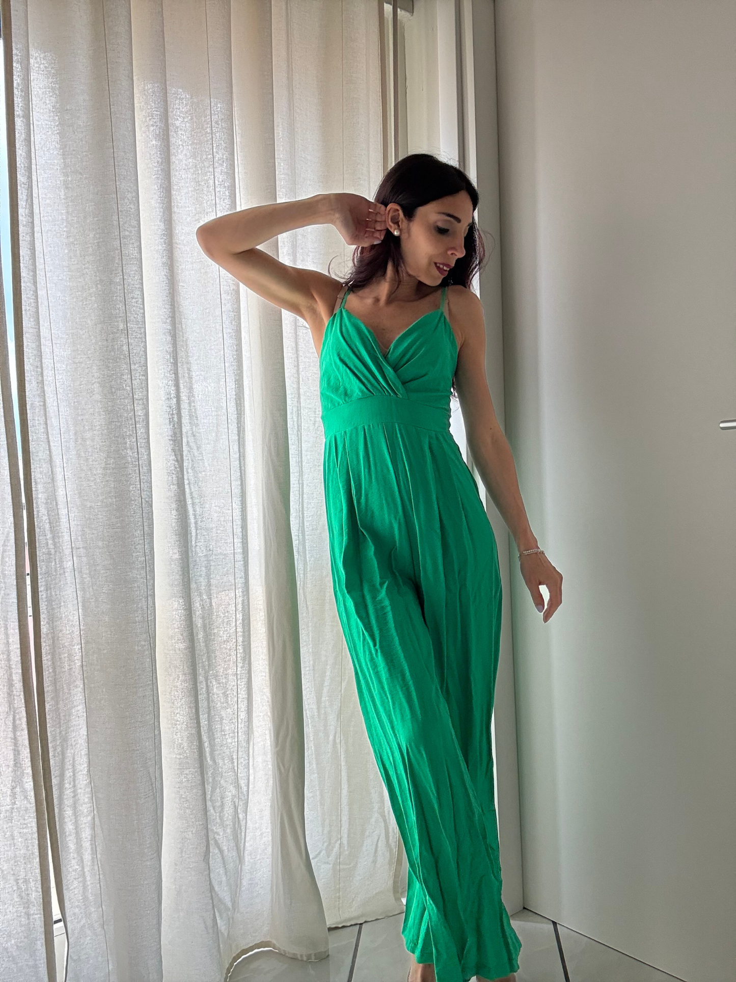 Tuta Lunga con Pantalone Palazzo e Bretelle Regolabili