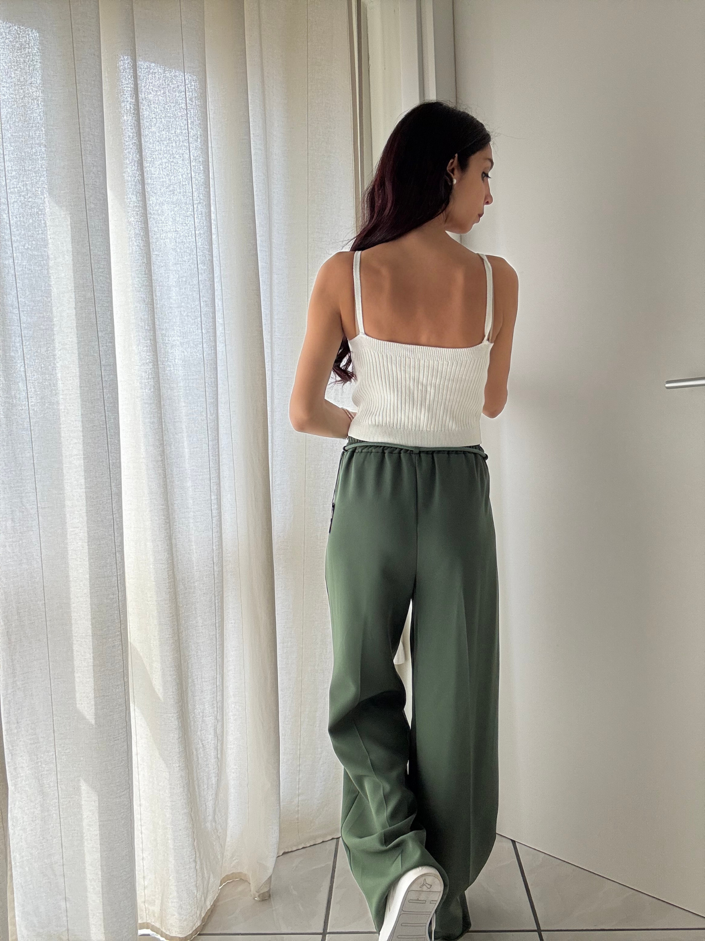 Top Crop Elasticizzato con Bretelle Non Regolabili -
