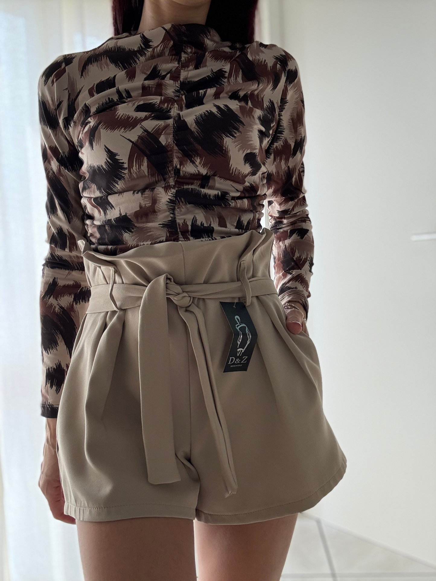 Pantaloncino Effetto Caramella con Elastico e Cinturino in Vita