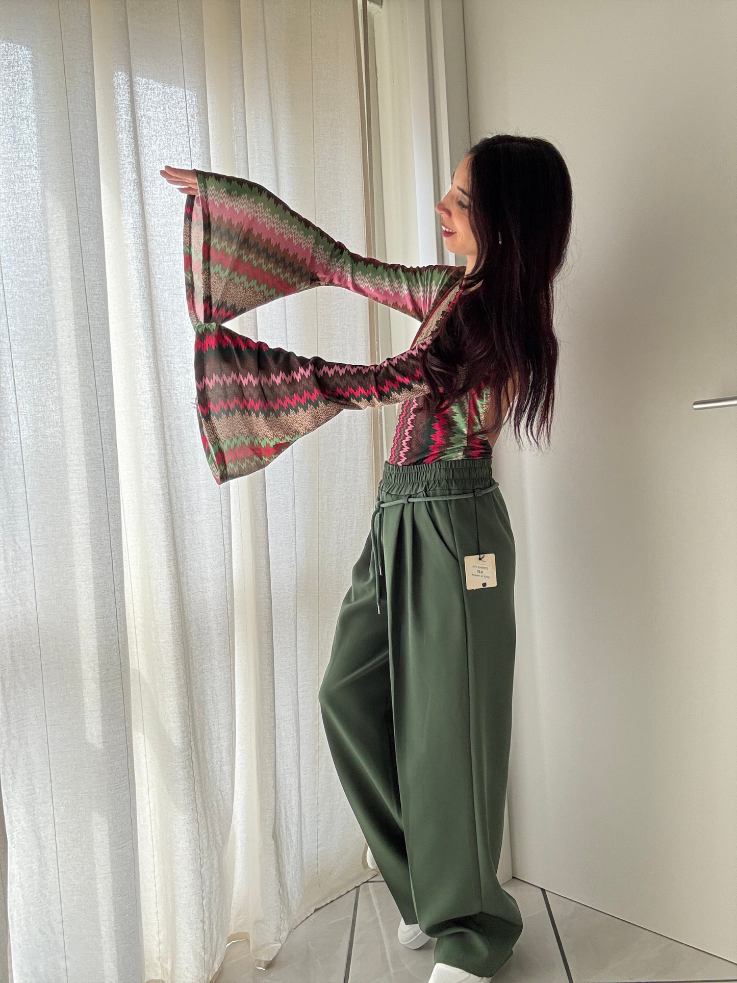 Body a Fantasia Manica Lunga Svasata con Scollo sul Retro