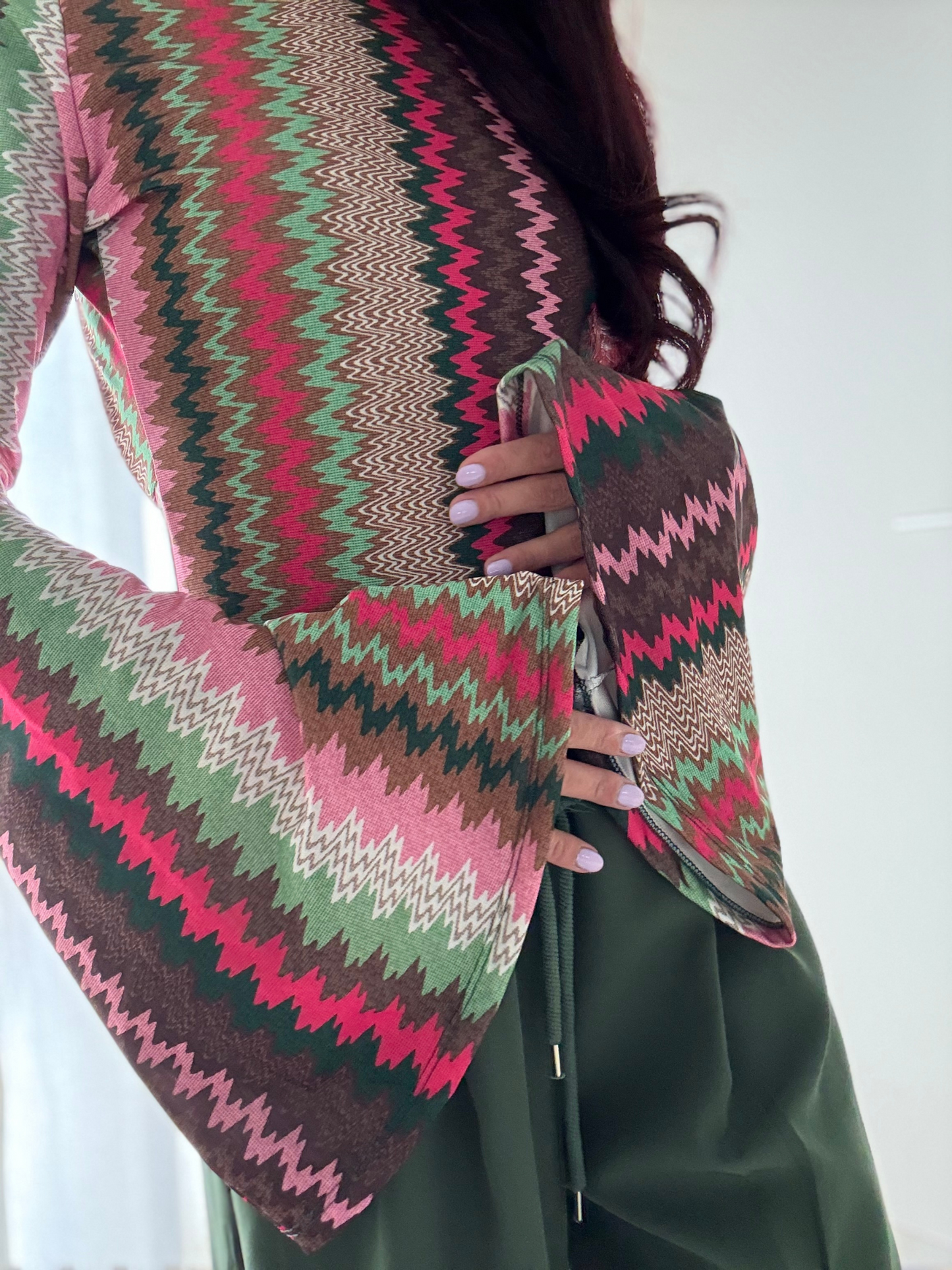 Body a Fantasia Manica Lunga Svasata con Scollo sul Retro