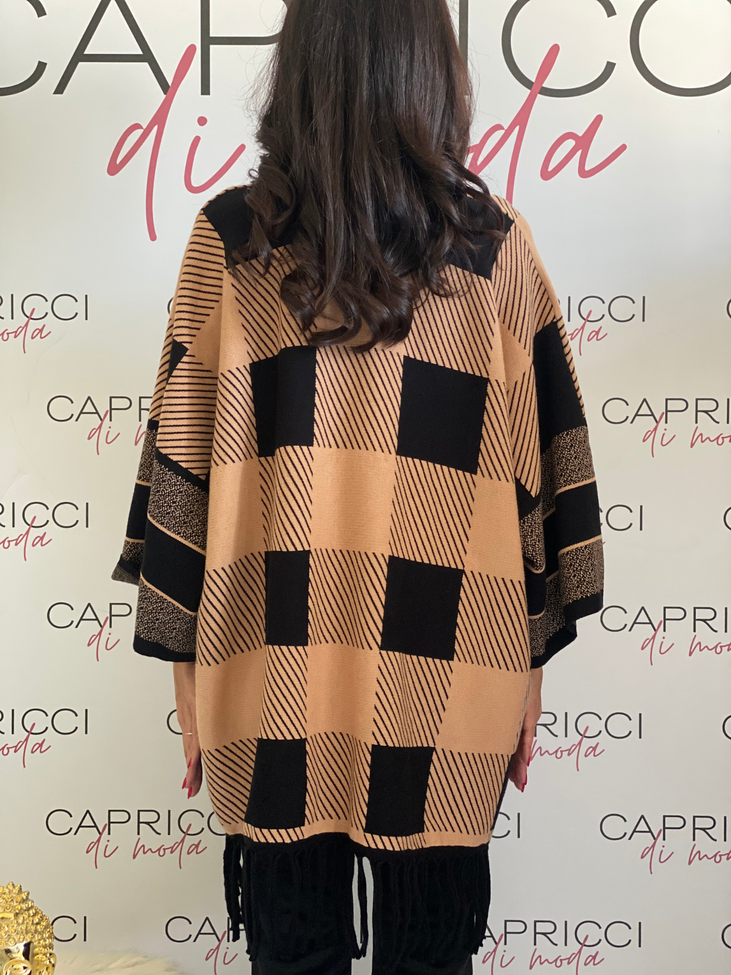 Cardigan con frangia