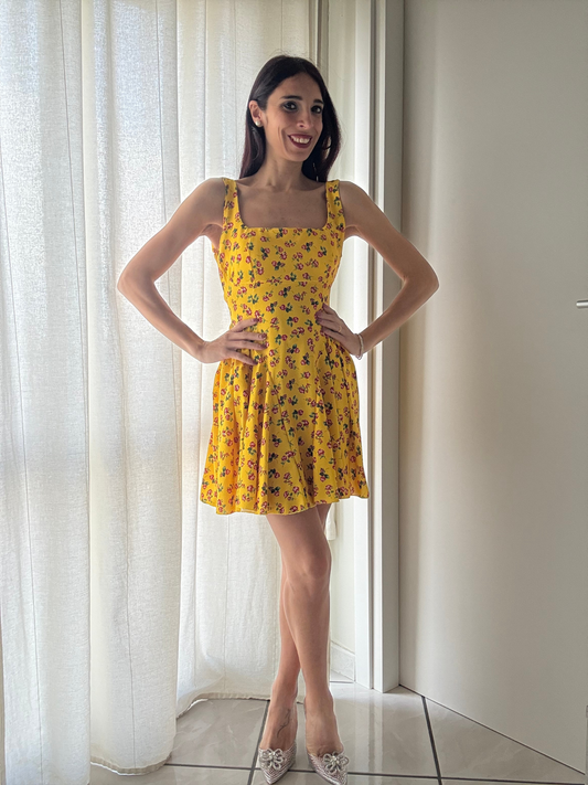 Abito Corto Floreale con Scollo sul Retro