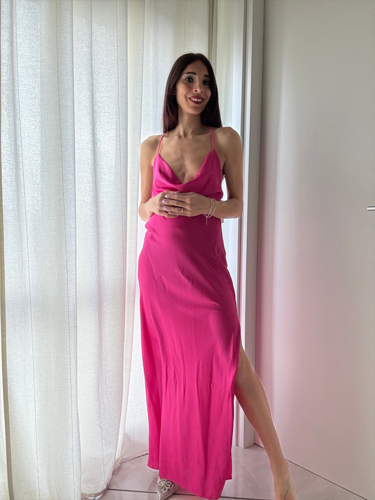 Abito Lungo in Satin con Scollo sulla Schiena e Spacco Laterale