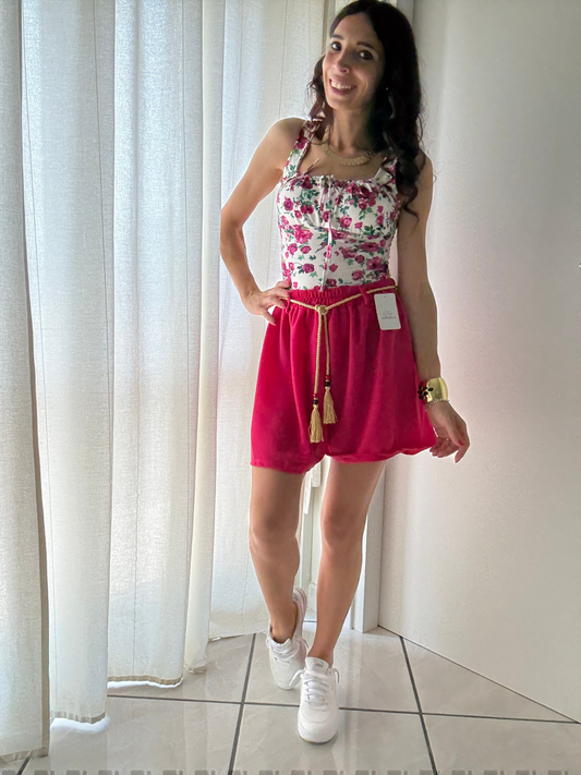 🌸 Pantaloncino Donna Effetto Gonna – Comfort & Stile